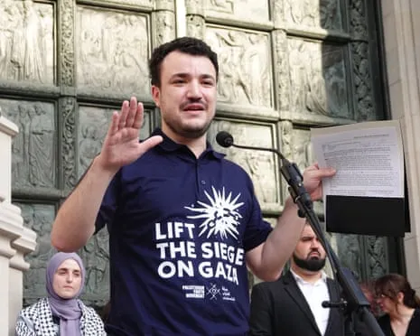 American Immigration Judge Directs Deportation of Palestinian-Supporting Leader Due to Inaccurate Information on Green Card Form