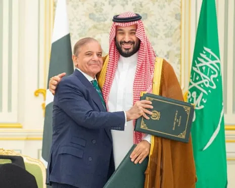 Saudi Arabia and The Islamic Republic of Pakistan Sign Mutual Defence Treaty